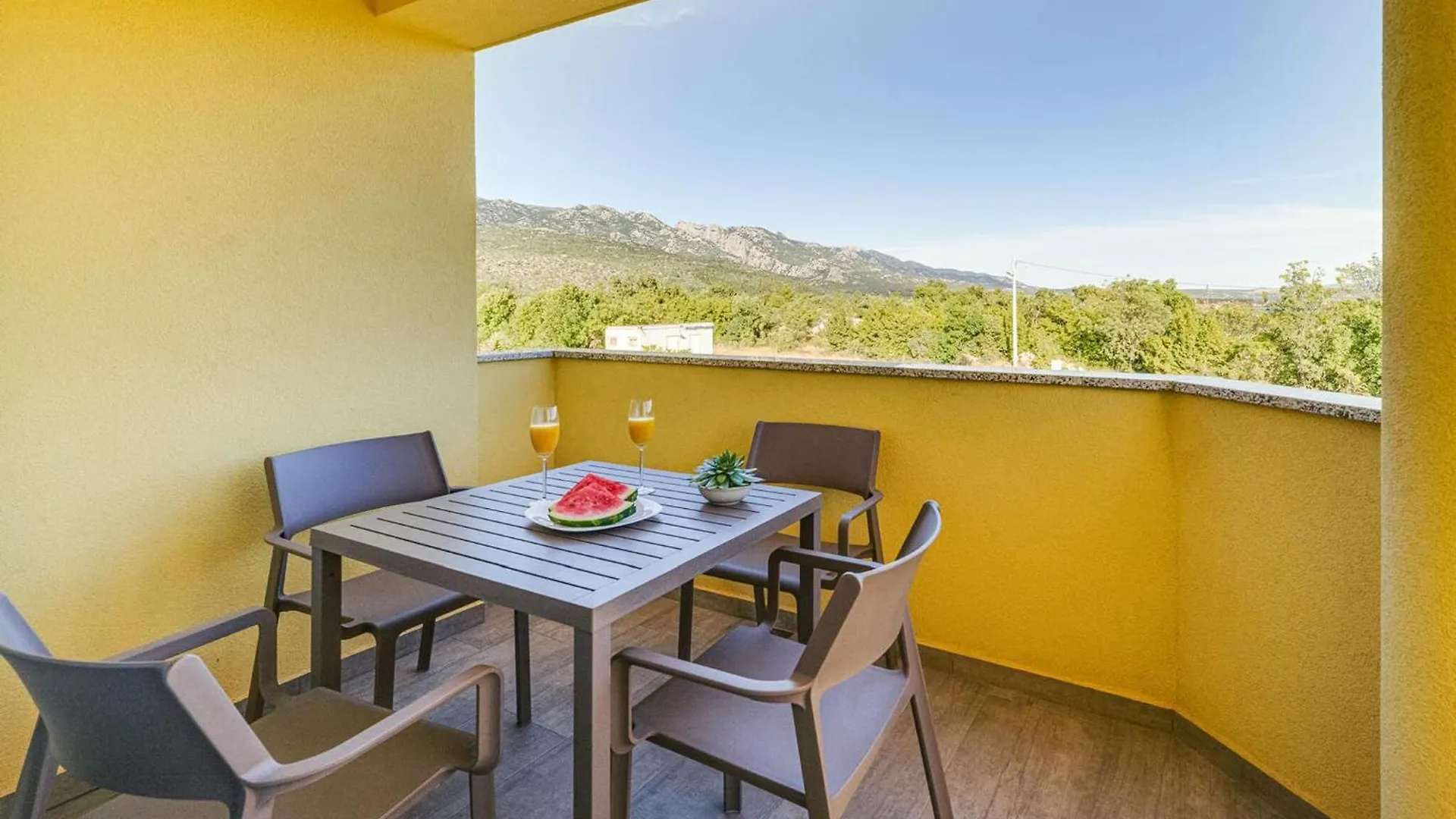 Awesome Apartment In Starigrad With Wifi 0*, スタリグラード クロアチア